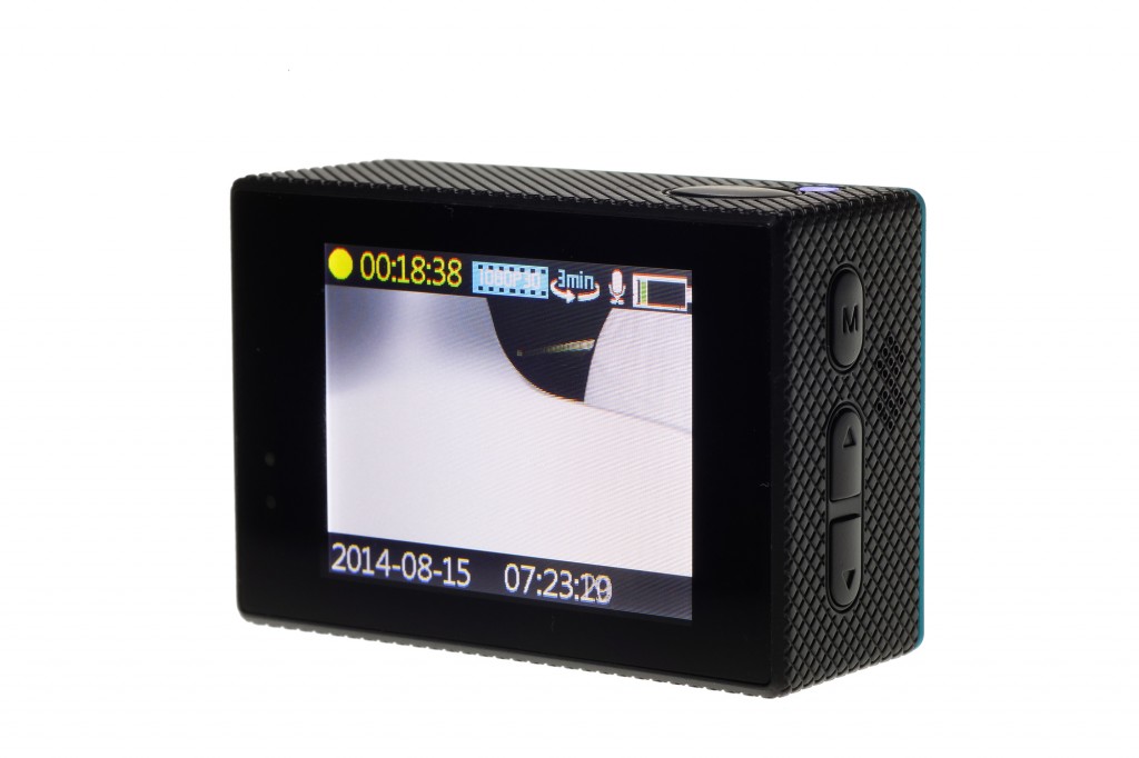 15,000円と手頃で買えるPanasonic製フルHDアクションカメラ、30m防水ハウジングも付属