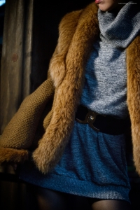 黄金の秋を描く構想、予定もない退屈な午後を喫茶店で