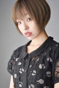 モデルとカメラマンの真剣勝負が気持ち良い白ホリ開催