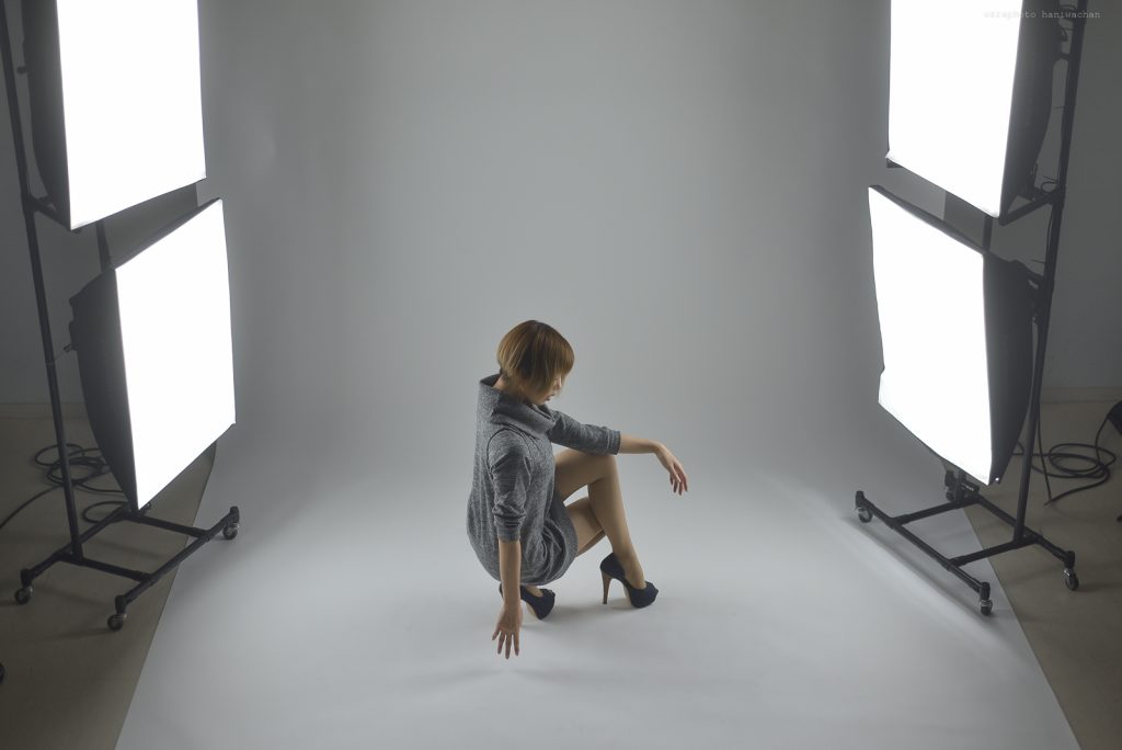 新宿御苑、地下の背景紙スタジオで撮影してきました